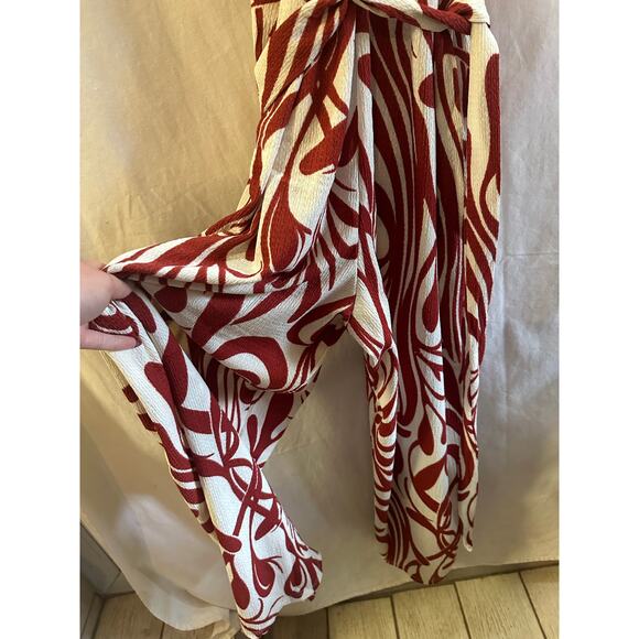 Harlow & Rose Red & White Abstract Romper – L - Picture 5 of 7